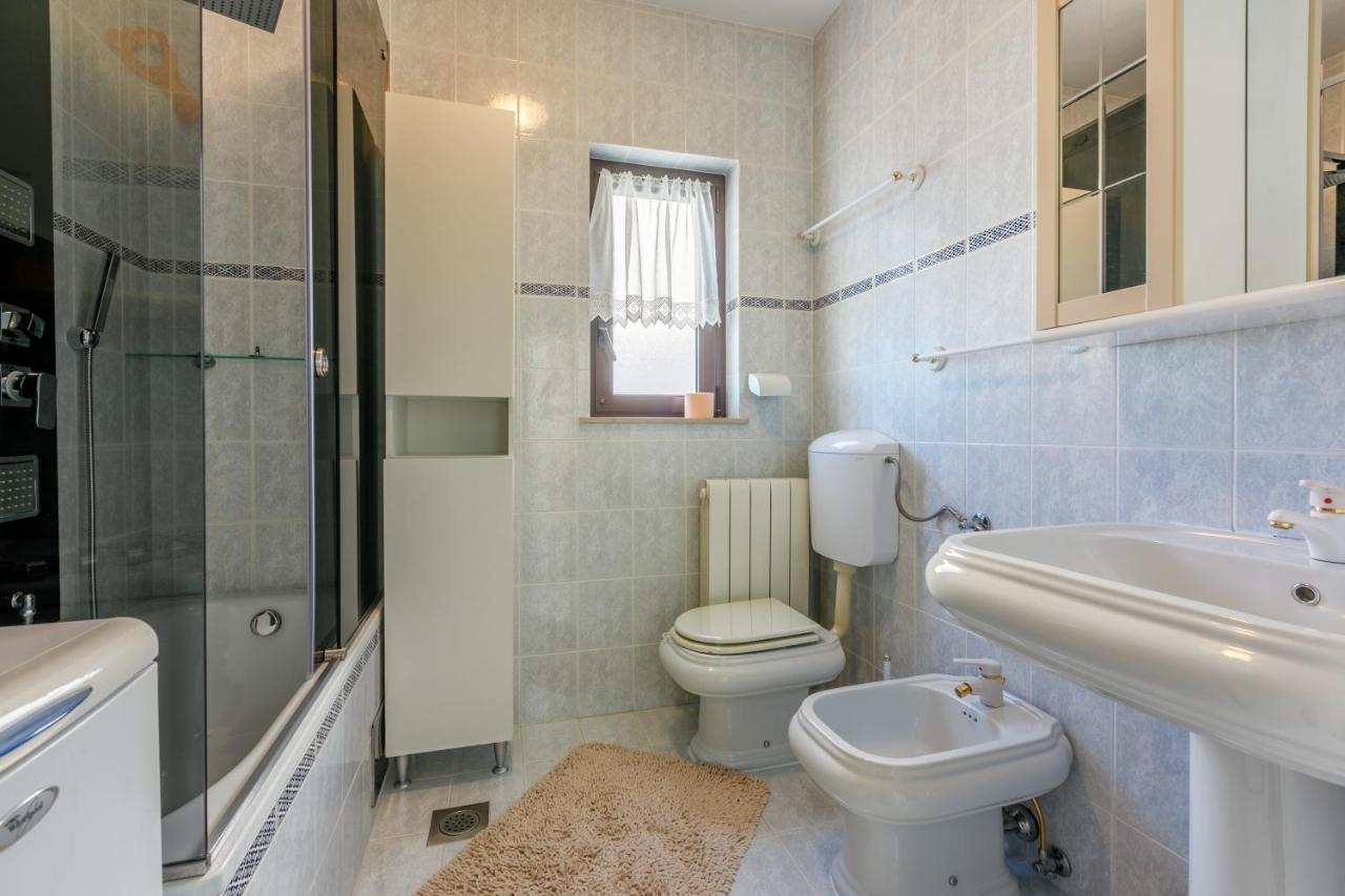 Apartment Eni เซลเซ ภายนอก รูปภาพ