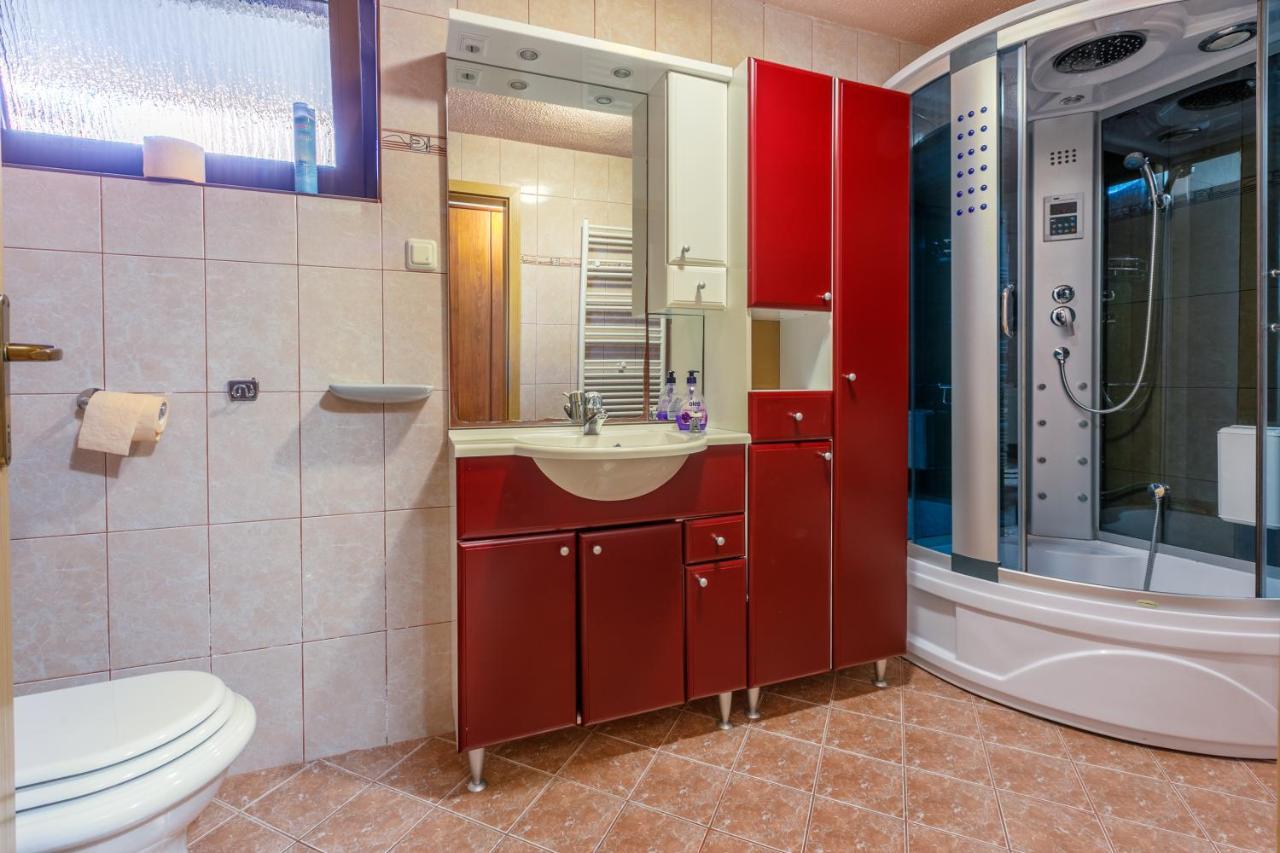 Apartment Eni เซลเซ ภายนอก รูปภาพ