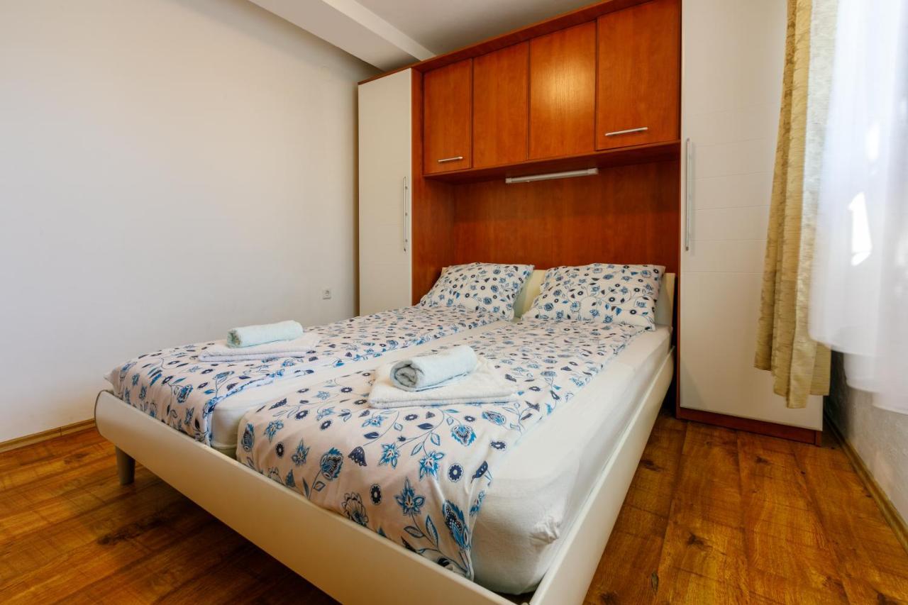 Apartment Eni เซลเซ ภายนอก รูปภาพ